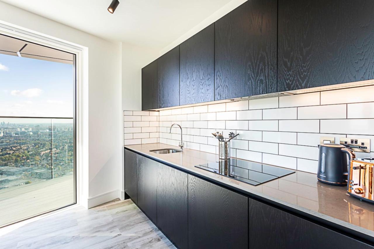 Beautiful 2 Bed Icon Tower Flat 5 Londra