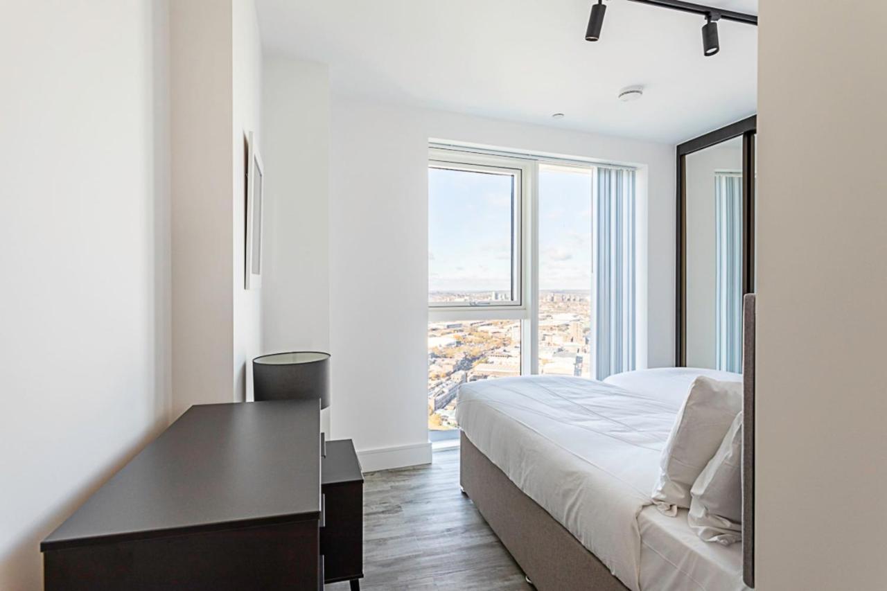 Beautiful 2 Bed Icon Tower Flat 5 Appartamento Londra